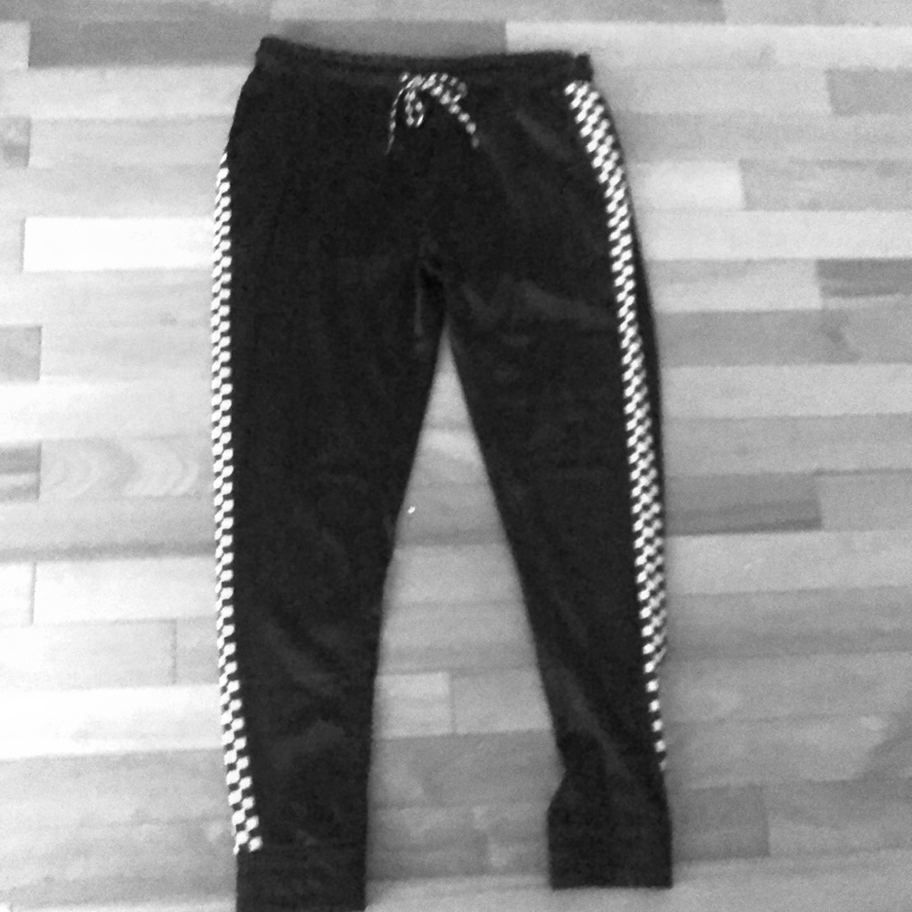 Xcelsius sweatpants